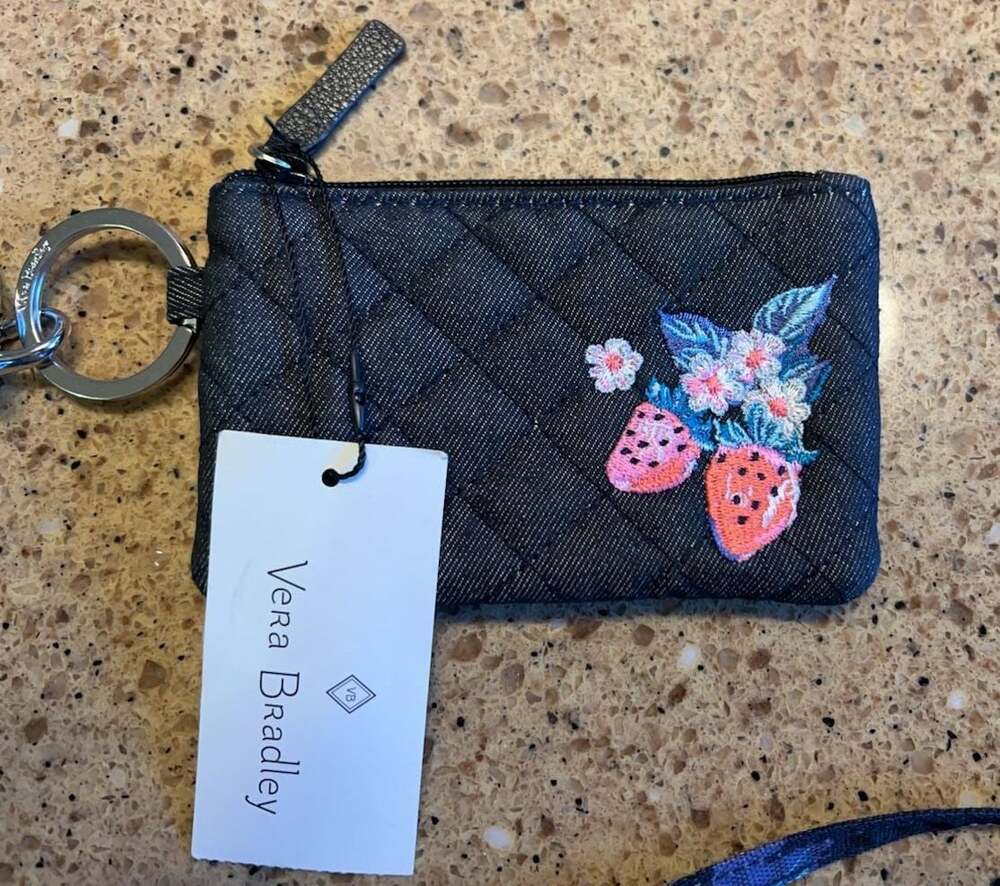 Vera Bradley Iconic Zip ID Case in Fruit Grove New with tags
